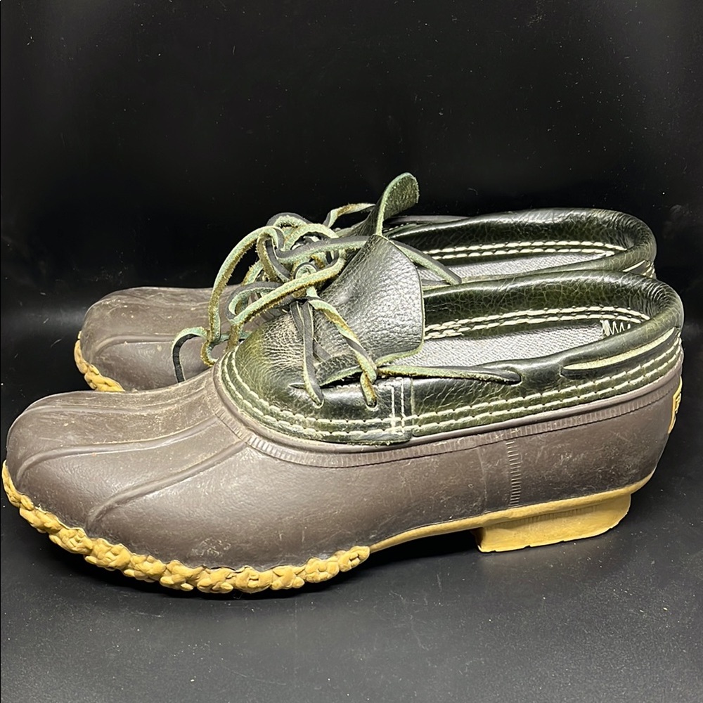 Ll Bean Women's Two-Tone Green and Brown Duck Shoes Sz 8